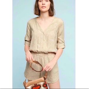 Anthropologie Cloth&Stone Revolve Dahl SnakePrint Jumper Size SMALL